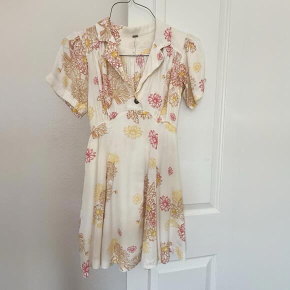 Free People Dresses & Skirts - Free People Hawaii Collared Ivory Floral With Pockets Dress Sz XS